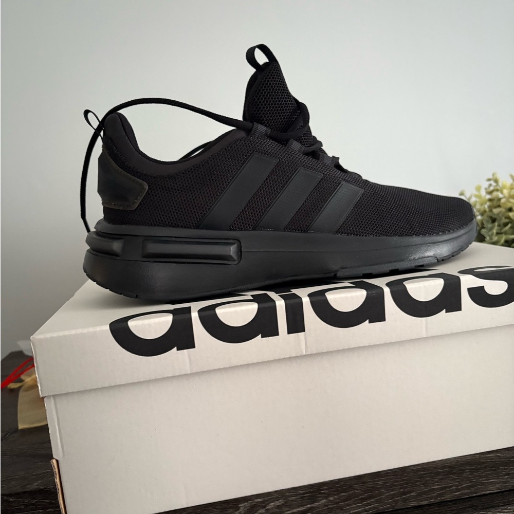 Adadias Running Shoes